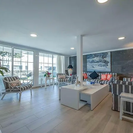 Refurbished Seafront Feriehus Maspalomas (Gran Canaria)
