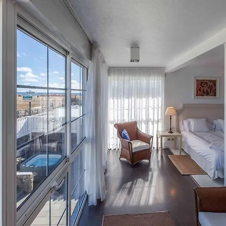 Refurbished Seafront Feriehus Maspalomas (Gran Canaria)